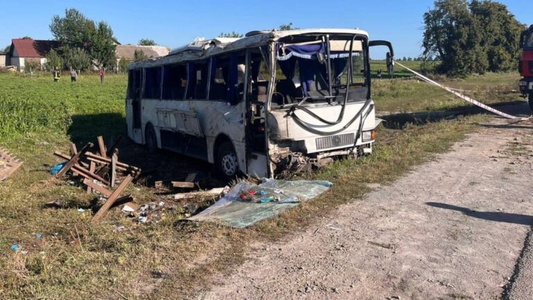 Wypadek autobusu w Ukrainie. Są ofiary, w tym dzieci