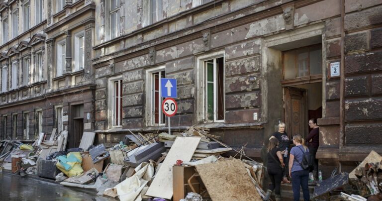 Co z opałem na zalanych terenach? Te składy poniosły straty, ale się obroniły