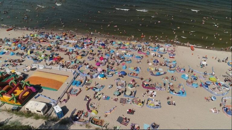 Wakacje dobiegają końca. Polacy wymienili najbardziej irytujące rzeczy na plaży