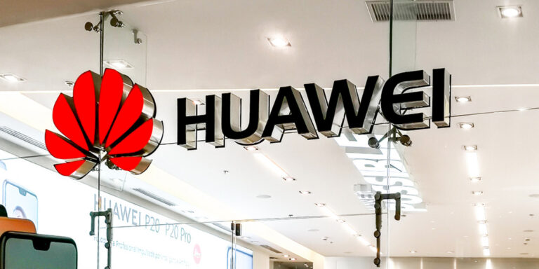 Huawei chce skraść uwagę Apple. Ma w tym pomóc nietypowy smartfon