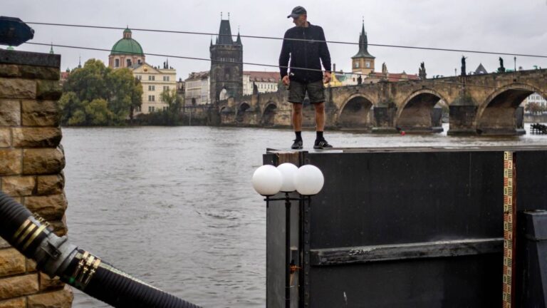 Czesi wstrzymują oddech. “Musimy być gotowi na najgorsze”