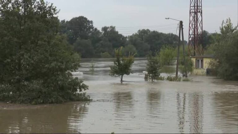 Zmierza do nich dziewięciometrowa fala. „Pełna mobilizacja”