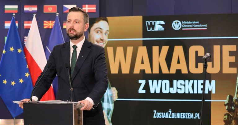 6000 zł za 27 dni szkolenia. MON: Korzyści jest więcej