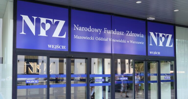 NFZ w złej sytuacji finansowej? Poseł PiS: Dzwonią zaniepokojeni pacjenci