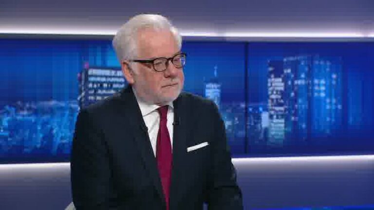 „Wpisujemy się w koncepcję Orbana”. Były szef MSZ o działaniach Tuska