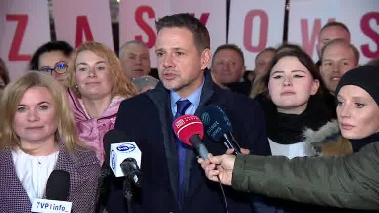 Krzyki na konferencji Trzaskowskiego. „Precz z komuną”