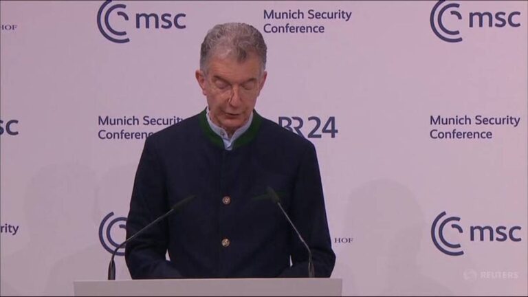 Łzy przewodniczącego konferencji w Monachium. Przypomniał przemówienie J.D. Vance’a