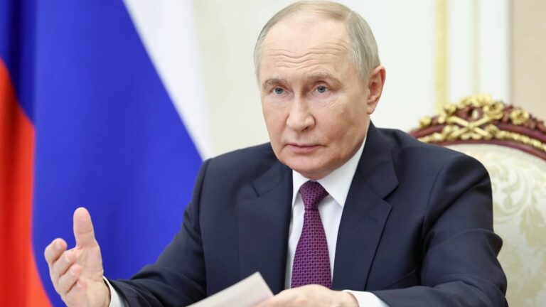 Putin podjął decyzję. Wzdłuż granicy z Ukrainą powstanie strefa buforowa Putin podjął decyzję. Wzdłuż granicy z Ukrainą powstanie strefa buforowa