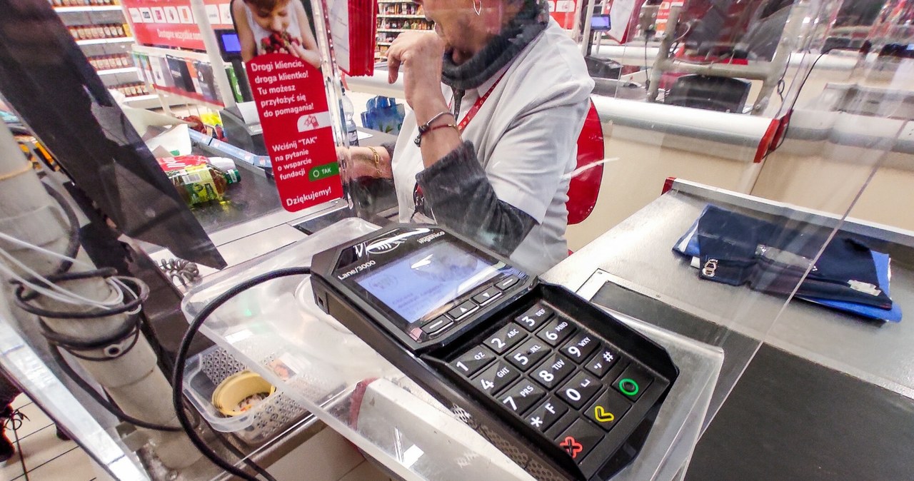 System polski był uwielbiany także za granicą. 665 milionów użyć w zaledwie trzy miesiące 2dd39151427700d8b66616a654730afb, Biznes Fakty