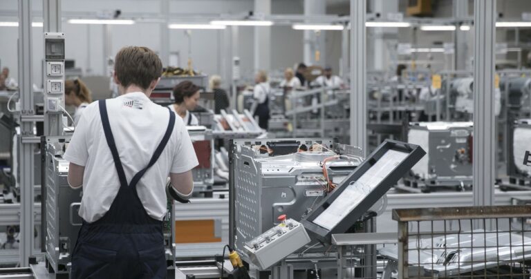 Liczba bankructw i rejestracji spółek w Polsce. Główny Urząd Statystyczny o danych za I kwartał 2025 r. Liczba bankructw i rejestracji spółek w Polsce. Główny Urząd Statystyczny o danych za I kwartał 2025 r.