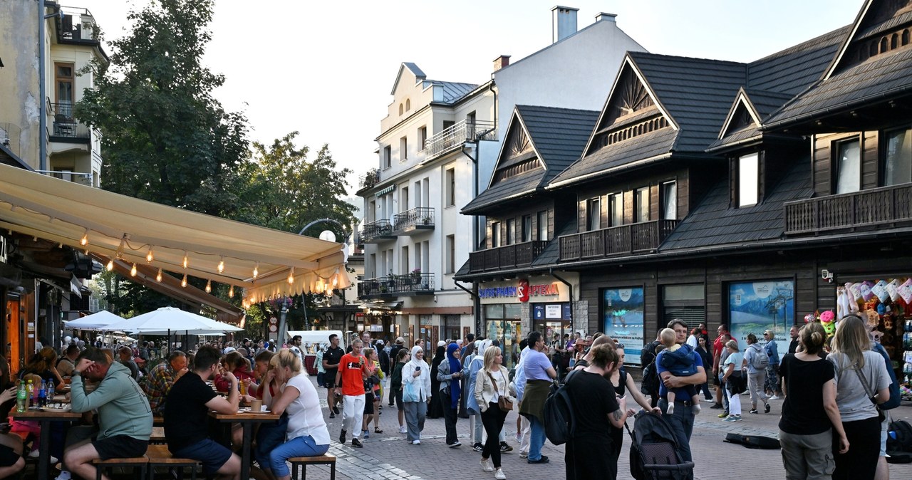 Spór o stragany na targu w Zakopanem. Handlowcy protestują przeciwko nowym taryfom 3077b8d43a6b62c9da83b601b50f26dc, Biznes Fakty