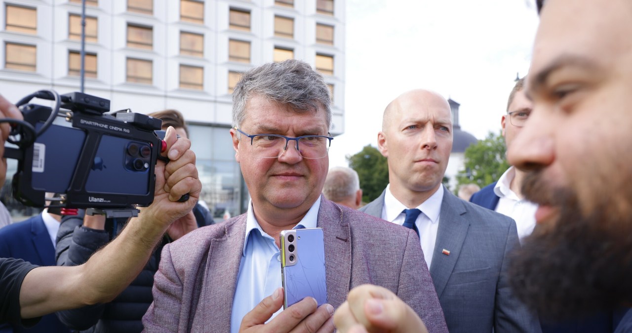 A co z oszczędnościami Vonsika? Oto jego oświadczenie majątkowe 9c1d9b8903a5ce10d927e396bad2aedb, Biznes Fakty