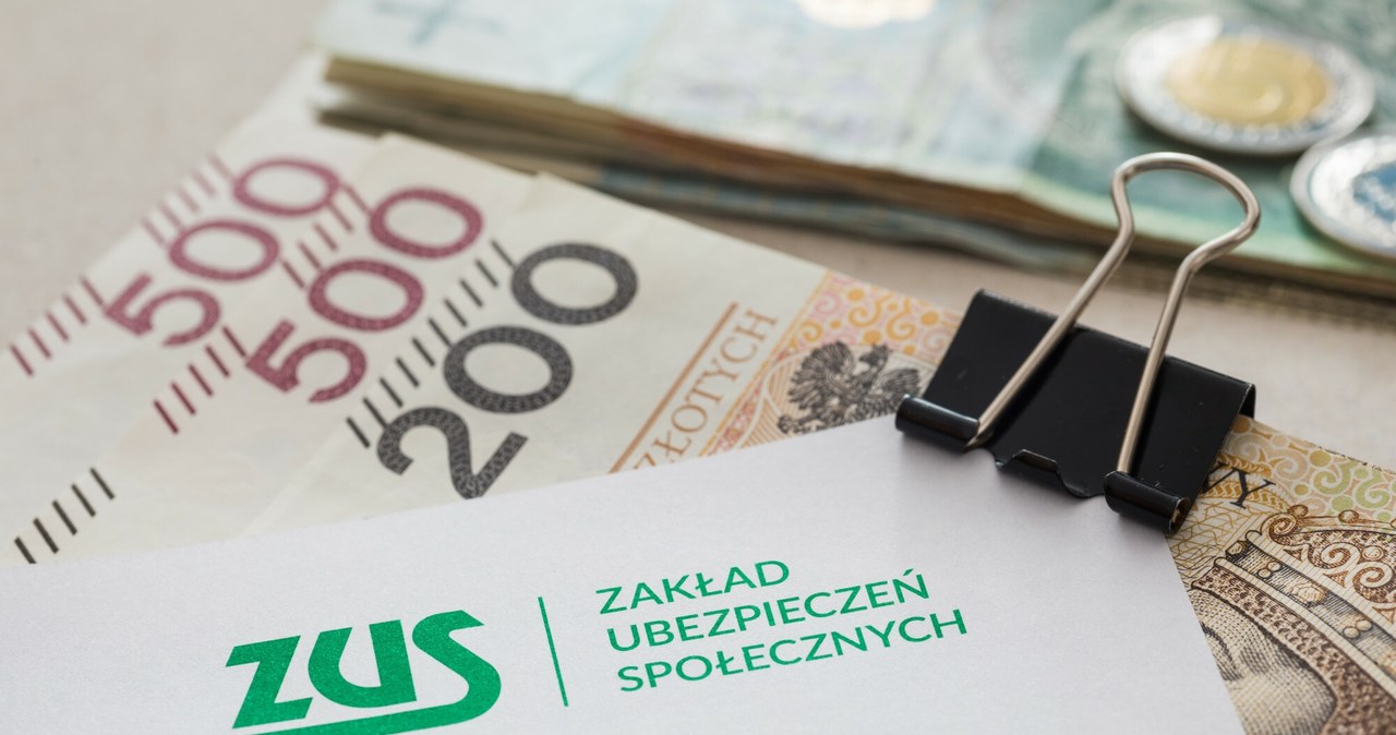 ZUS odpisuje miliardy. Przedsiębiorcy zaczynają korzystać z wakacji podatkowych. F883f70e2c8bc8486e7e05180a0381e3, Biznes Fakty