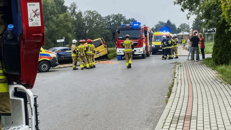 Poważny wypadek na Podkarpaciu. Wśród rannych dzieci. Poważny wypadek na Podkarpaciu. Wśród rannych dzieci.