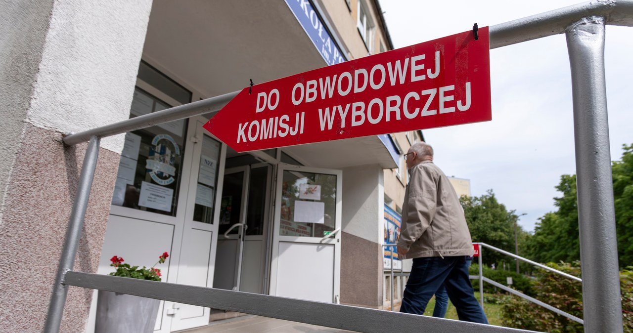 Zarzuty po wyborach prezydenckich. Do 3 lat więzienia dla członków komisji. 475ef8f99fb4f4dff6d442ad5ceeb0d4, Biznes Fakty