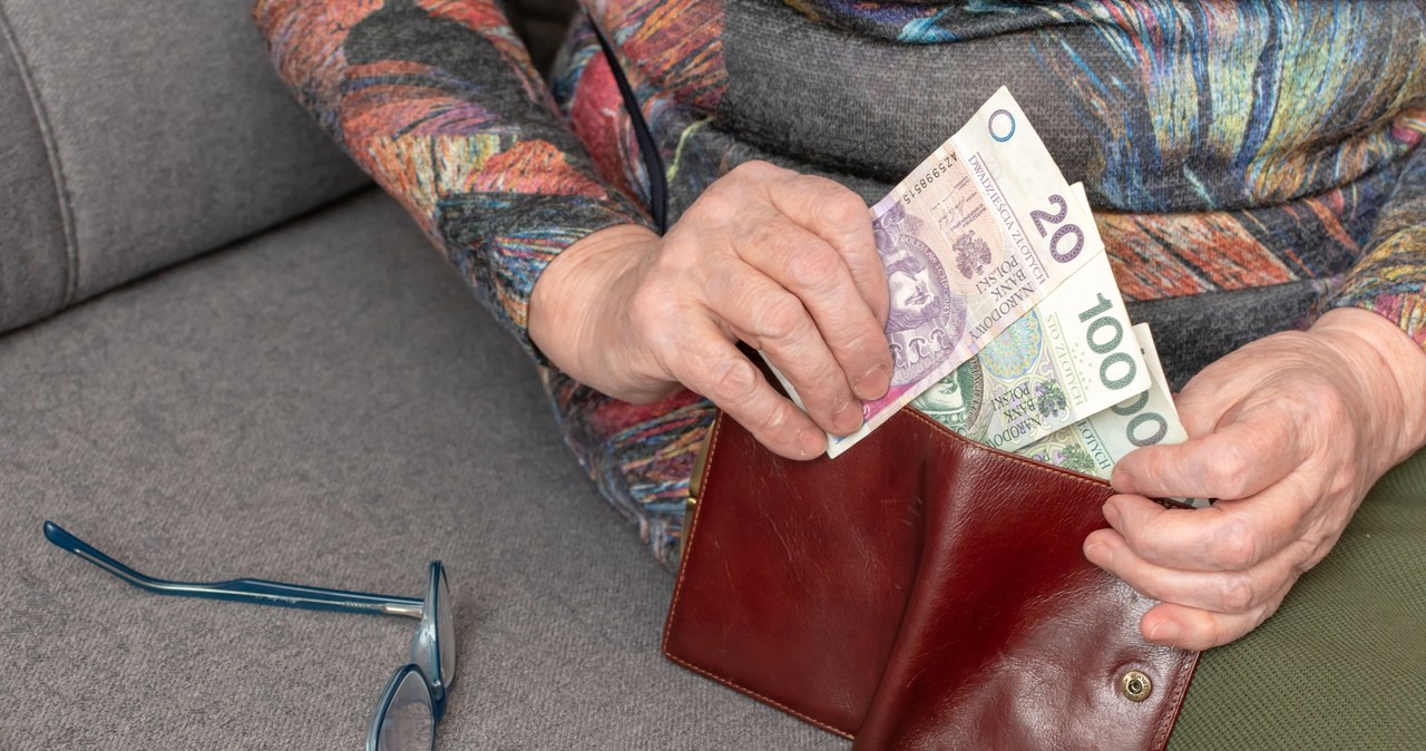 ZUS ogłosił nowe stawki o 65 groszy wyższe Caa47af468498010cb0c4280e9db512d, Biznes Fakty