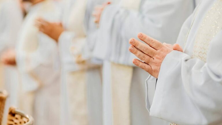 Zbliża się Halloween. Kościół proponuje inną opcję. 3b3d77c68a81fc59e197fec8eb74ebc1, Biznes Fakty