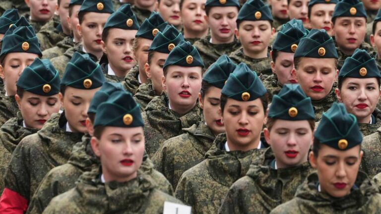 Przemiany w wojsku Putina. Rosja formuje żeńskie jednostki uderzeniowe. 60ea545589df77b90f521c00cb0c4153, Biznes Fakty
