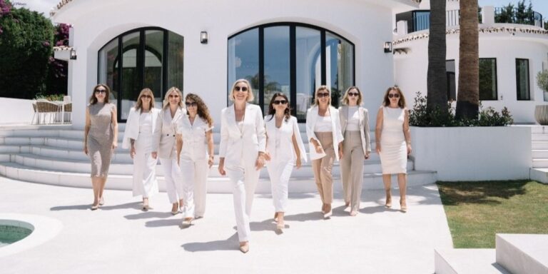 Palmy i perspektywy: Polscy agenci na hiszpańskim rynku nieruchomości.