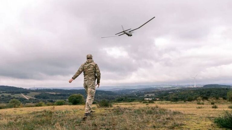 Incydent nad belgijską bazą wojskową. Dziesiątki dronów.