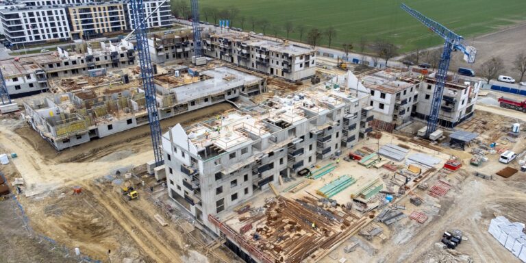 Be7027de8a0d652772d6b471176111f4, Biznes Fakty