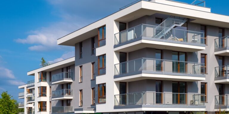 Rynek nieruchomości pod presją. Polacy obawiają się wzrostu cen E9ff5d8b724b83e1c7ad2385d6c81636, Biznes Fakty