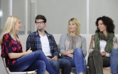 Dlaczego metoda Hellingera zyskuje coraz większą popularność wśród psychologów? Eabeeb6c6ad0ebcde62bf1541309838c, Biznes Fakty