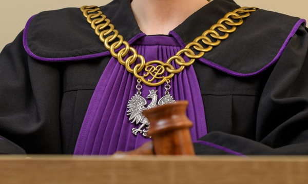 Senat zatwierdził ustawę rozszerzającą kompetencje asesorów sądowych w sprawach rodzinnych. Senat Popar Przepisy Dajce Asesorom Sdowym Prawo Orzekania Ws Rodzinnych 8b9348c, Biznes Fakty