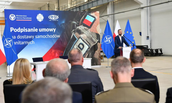 Armia zakupi 250 ambulansów. „Potężny wkład w rodzimą firmę” Wojsko Kupi 250 Karetek Ogromna Inwestycja Ulokowana W Polskim Przedsibiorstwie 5418bcb, Biznes Fakty