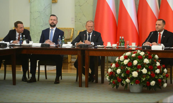 Niespodziewany awans na pierwsze miejsce. Aktualne badanie popularności polityków. Zaskakujcy Powrt Na Szczyt Nowy Sonda Zaufania Do Politykw 4a37106, Biznes Fakty