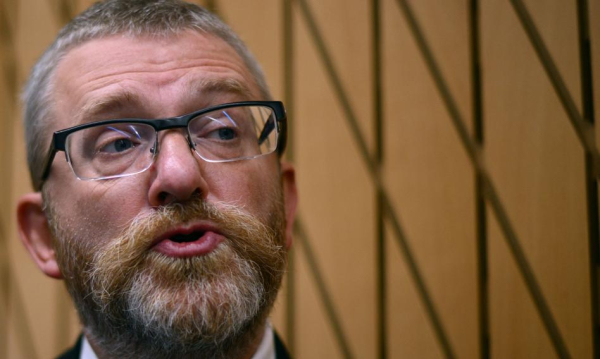 Zbieraj Si Czarne Chmury Nad Braunem Polityk Przesuchany Ws Uchylenia Immunitetu 414ba8b, Biznes Fakty