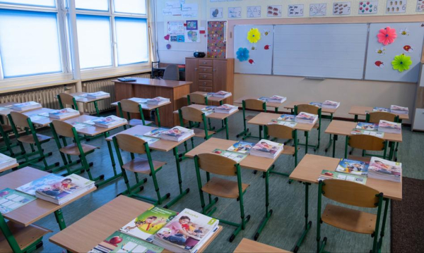 Nauczyciel z 11 tysiącami na czysto? „Solidarność” przeciwstawia się również „nieuporządkowanym zmianom”. 11 Tys Z Na Rk Dla Nauczyciela Solidarno Sprzeciwia Si Take Chaotycznym Reformom C56afa1, Biznes Fakty