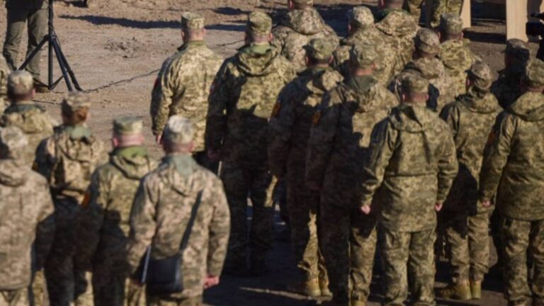 Fala ucieczek z wojska ukraińskiego. Co miesiąc tysiące incydentów. 14a18c6bee79ef4c245a83e7098aad4c, Biznes Fakty