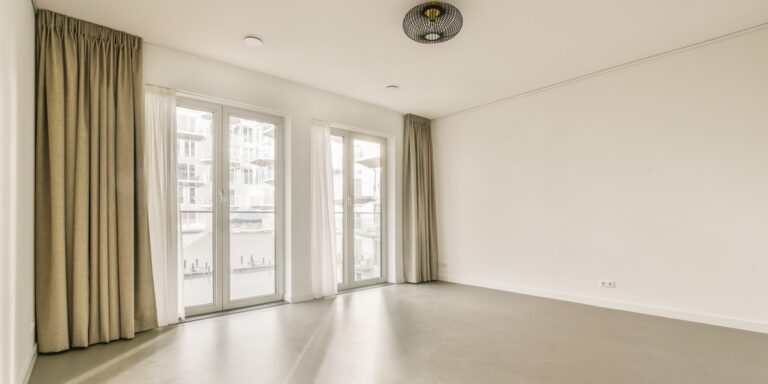 Pustostany i podatek katastralny: Specjaliści alarmują przed konsekwencjami. 19bc2c75076d122aa1eb80a087c5bd57, Biznes Fakty