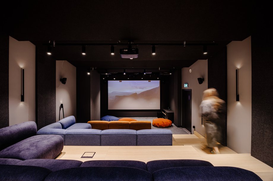 254696b9205c7ec61d010ba0c55499a3, Biznes Fakty