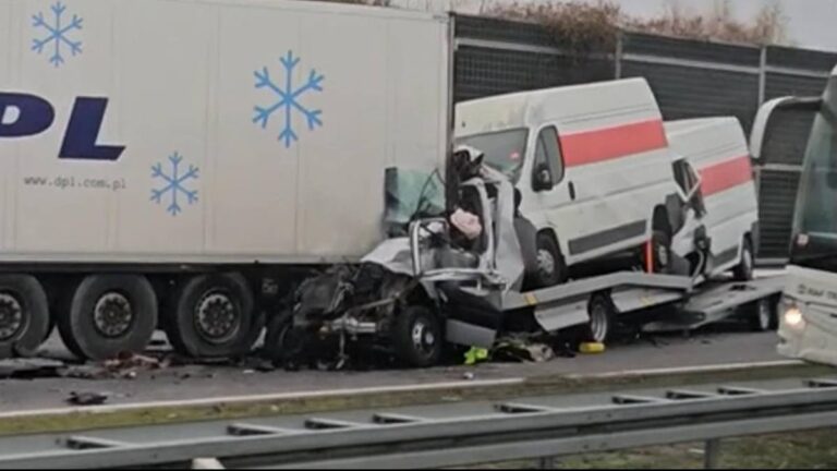 5a3a423c95f9cd3d5a45689a2bfb9a74, Biznes Fakty