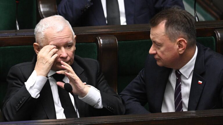 Zaledwie cztery ugrupowania w parlamencie. Aktualny pomiar poparcia. 8eca9787649c4dcc81e3b41aec15e85e, Biznes Fakty