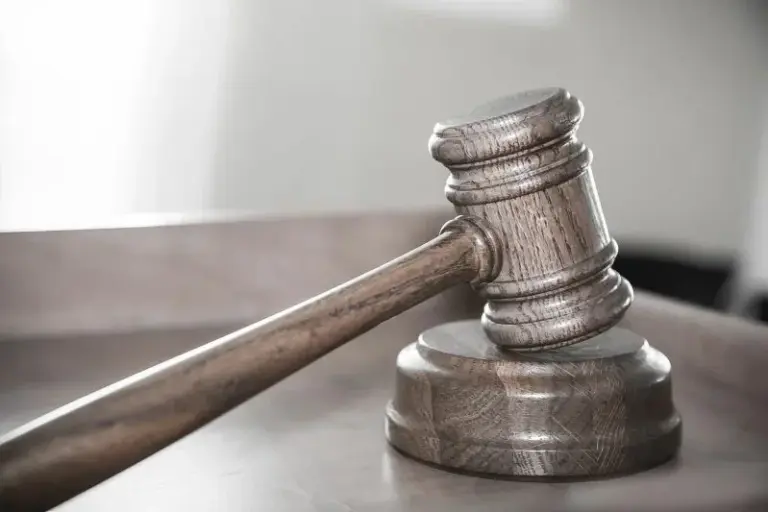 W Mozyrzu rozbito dwa podziemne salony piękności, a ich właściciele zostali ukarani grzywną.