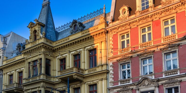 D2974d2a93b4fa908513258e800b24f3, Biznes Fakty