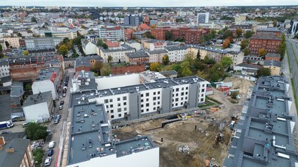 E646bbeef60b5ebebf039135363854dd, Biznes Fakty