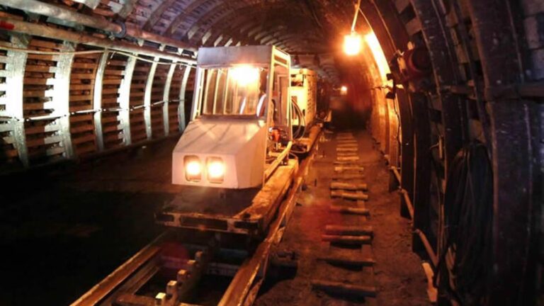 Sejsmiczne wstrząsy w śląskiej kopalni. Drgania odczuwalne w wielu miejscowościach. E847257b7dc6d29153dc73a5cd383ac7, Biznes Fakty