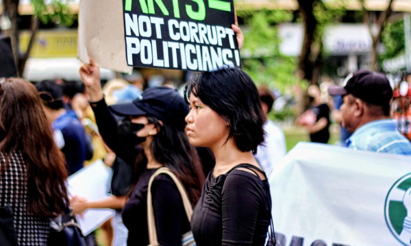 Filipiny: tłumy – blisko 600 tysięcy – na zgromadzeniach antykorupcyjnych Filipiny Pond 600 Tysicy Osb Na Wiecach Przeciwko Korupcji 3d39454, Biznes Fakty