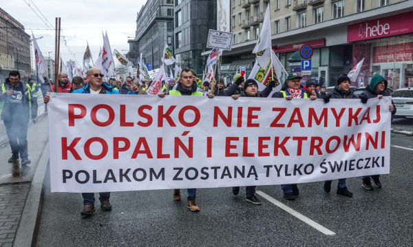 Kopalnie w odwrocie. Z przeszło 400 tysięcy górników ostało się 74 tysiące. Grnictwo Na Krawdzi Z 400 Tysicy Grnikw Zostao 74 Tysice 6bc920b, Biznes Fakty