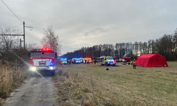 Koszmarny Bd Maszynisty Ranni W Wyniku Wypadku Kolejowego W Czechach C5323cb, Biznes Fakty