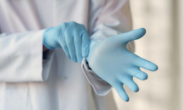 Medycy protestują przeciwko limitowi zarobków. Ministerstwo Zdrowia wyznaczyło górną granicę na 40 tys. zł. Lekarze Nie Zgadzaj Si Ustalenie Pacy Maksymalnej Mz Ustalio Puap Na 40 Tys Z 280c56e, Biznes Fakty