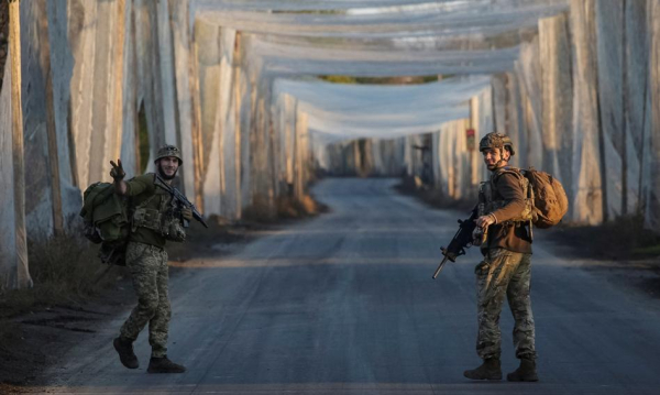 Rosja uderza w Ukrainę nowym typem drona-samobójcy. Rosja Atakuje Ukrain Nowym Rodzajem Drona Kamikaze 76dd41f, Biznes Fakty