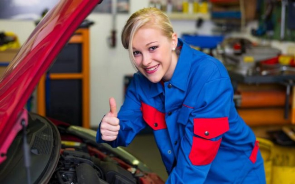 Czy można zdobyć dobrą pracę bez wyższego wykształcenia?