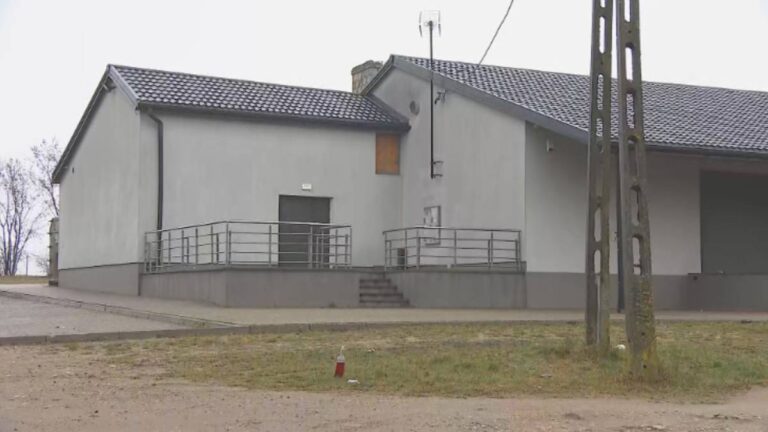 Tragiczny zgon osiemnastolatka po starciu w klubie. Dwie osoby usłyszały oskarżenia.