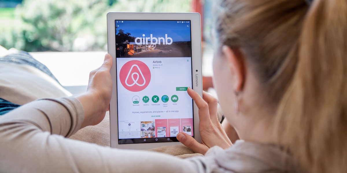 Hiszpania nakłada gigantyczną karę na Airbnb