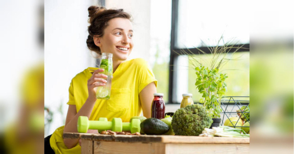 Czy picie wody w trakcie posiłków to zdrowy nawyk czy poważny błąd?